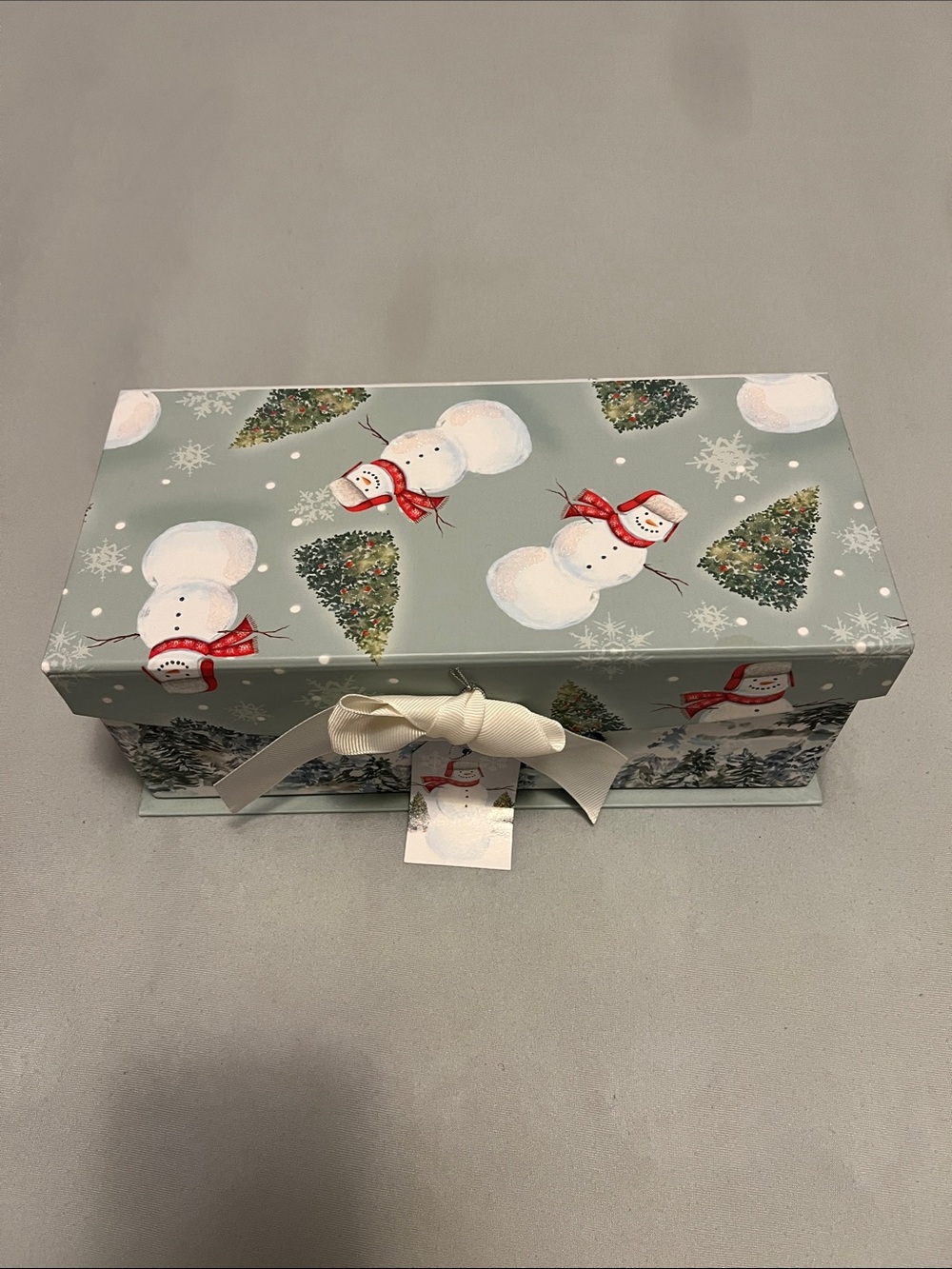 Festive Snowman Gift Box with Ribbon - Light Blue